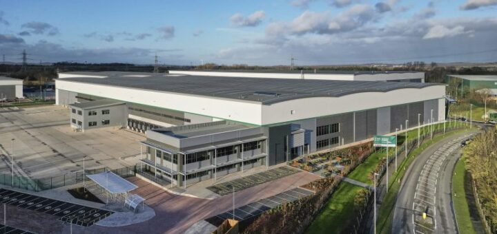 Pierwsza brytyjska baza w Hams Hall dla Fiege