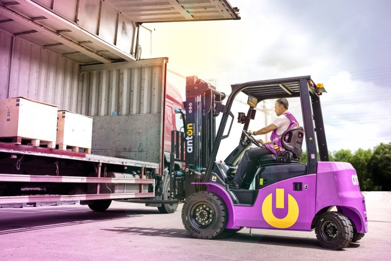 Nowa marka wózków widłowych wprowadzona na rynek