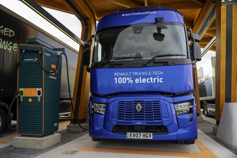 Mapa publicznych ładowarek dla ciężarówek EV