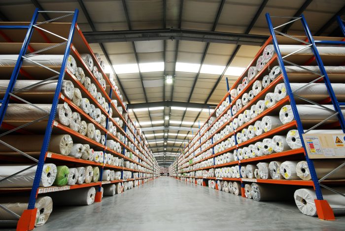 Dalsze przejęcie firmy zajmującej się sprzętem magazynowym