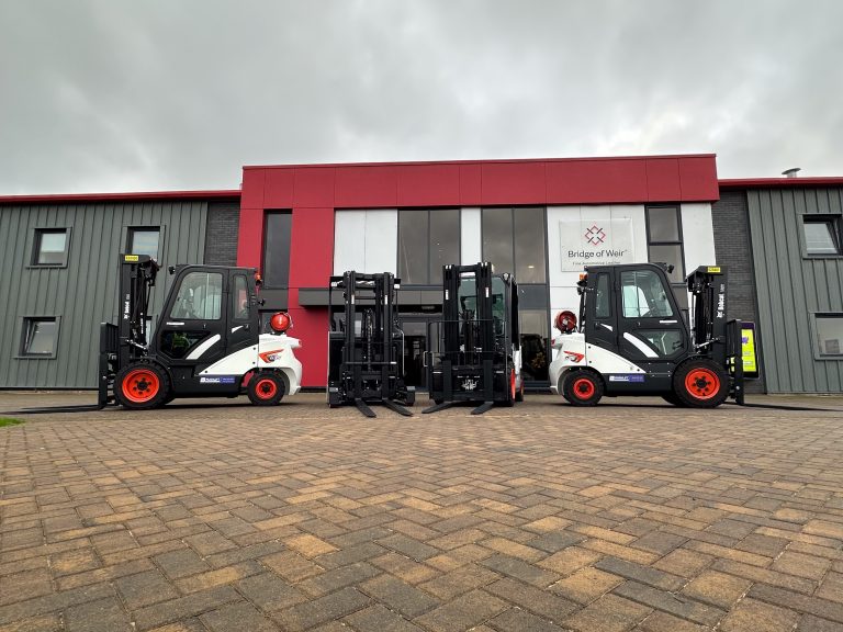 Grupa Skórzana otrzymuje wsparcie w zakresie wózków widłowych