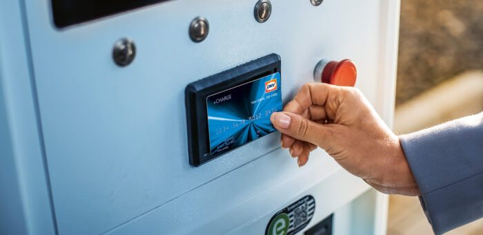 Firmy chcą więcej pojazdów elektrycznych, ale stają w obliczu rosnących kosztów