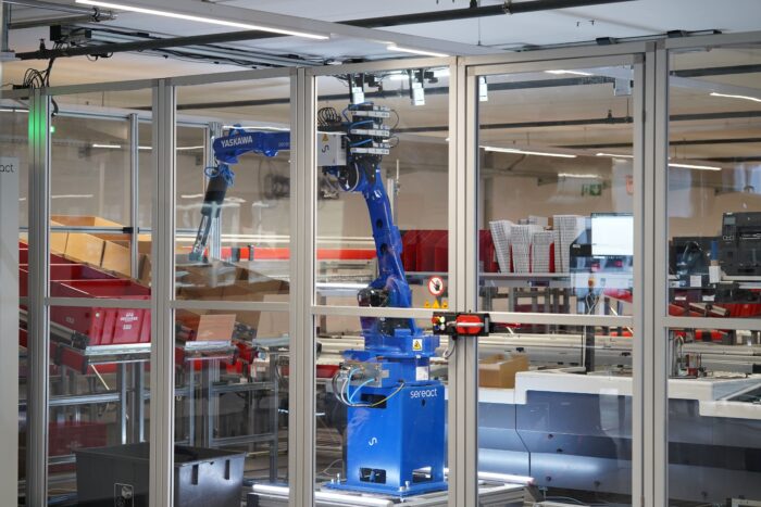 Wybór zamówień z inteligentną robotyką