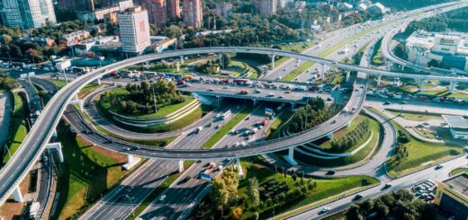 Autonomiczny transport towarowy przechodzi z testów do operacji